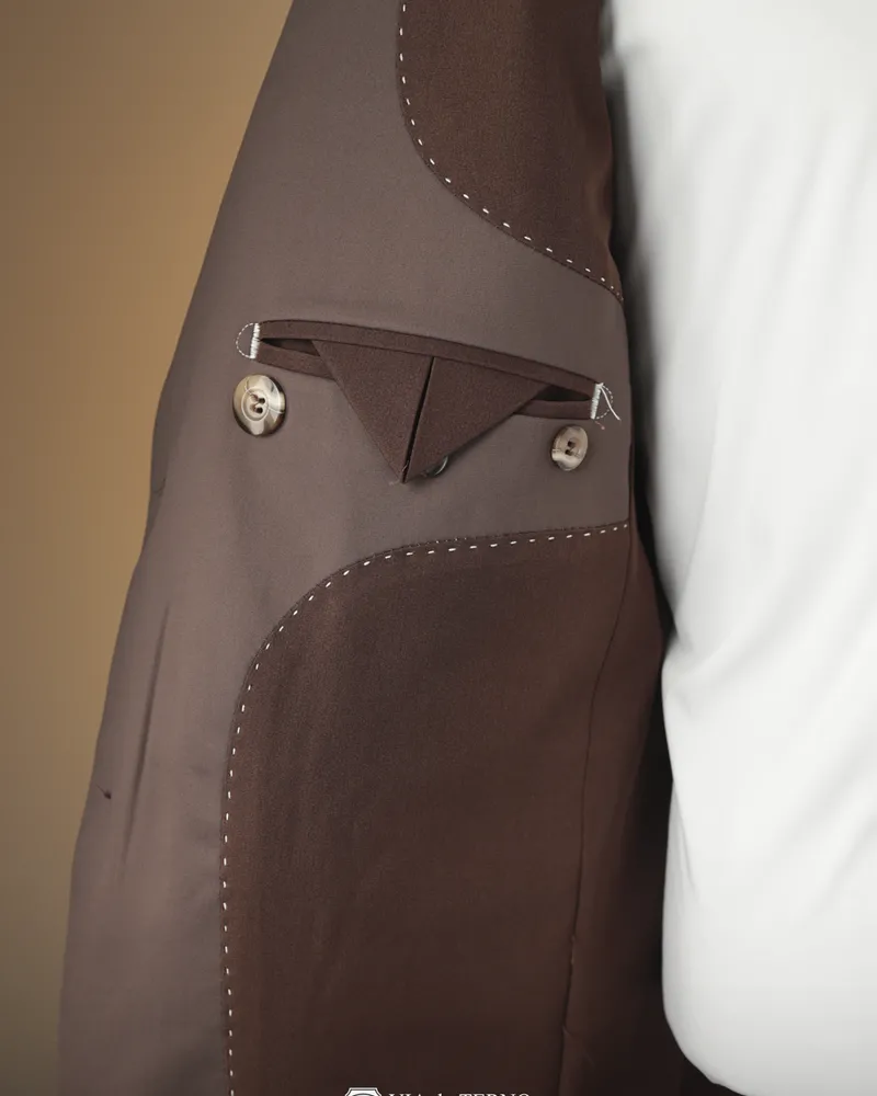Terno Slim Chocolate elastano – detalhe