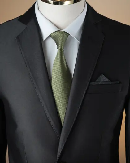 Terno Slim Preto Brilhante poliviscose – Terno do Rei