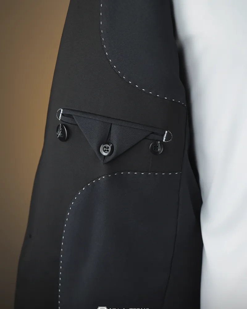 Terno Slim Preto elastano – detalhe