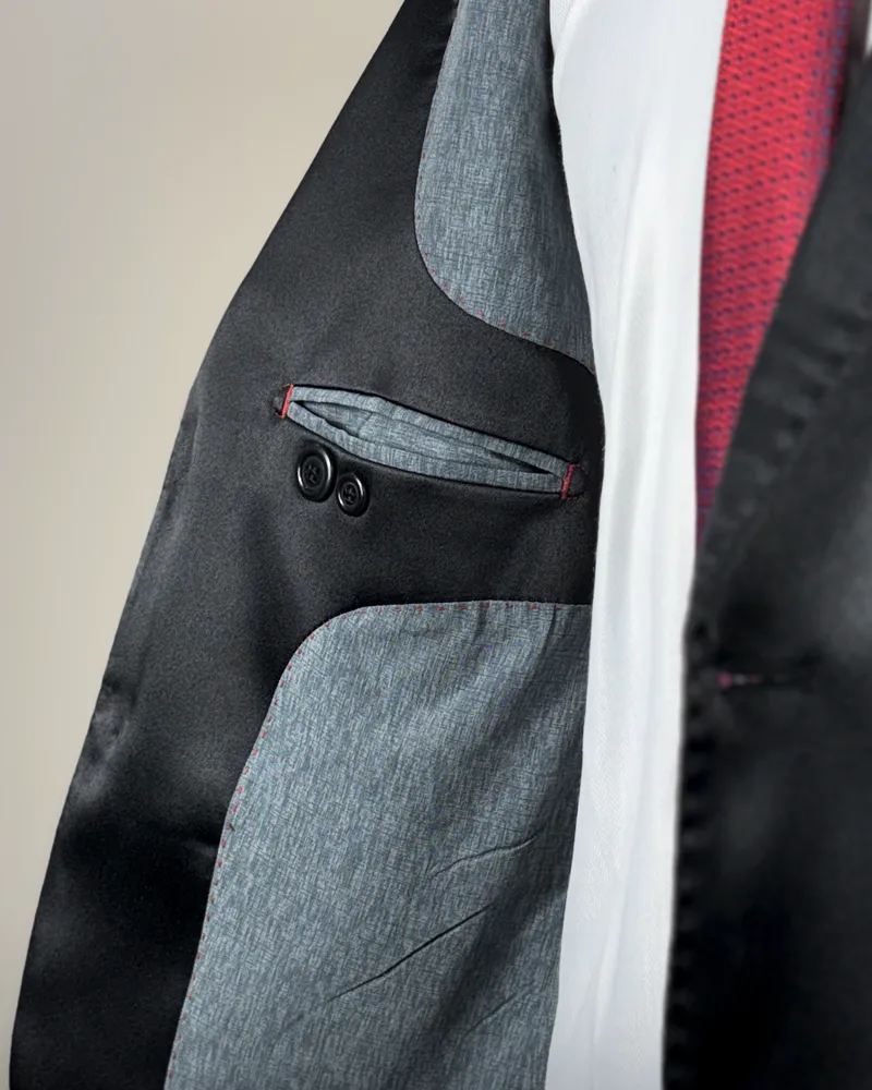 Terno Slim Preto tecido premium – detalhe